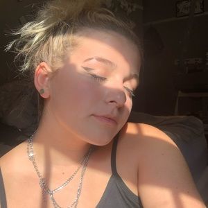 Meet your Posher, Annika